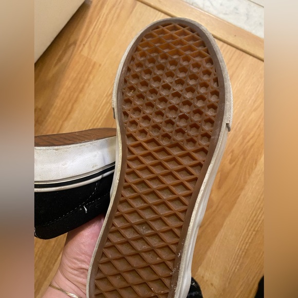 Vans Of the Wall shoes - Picture 4 of 5